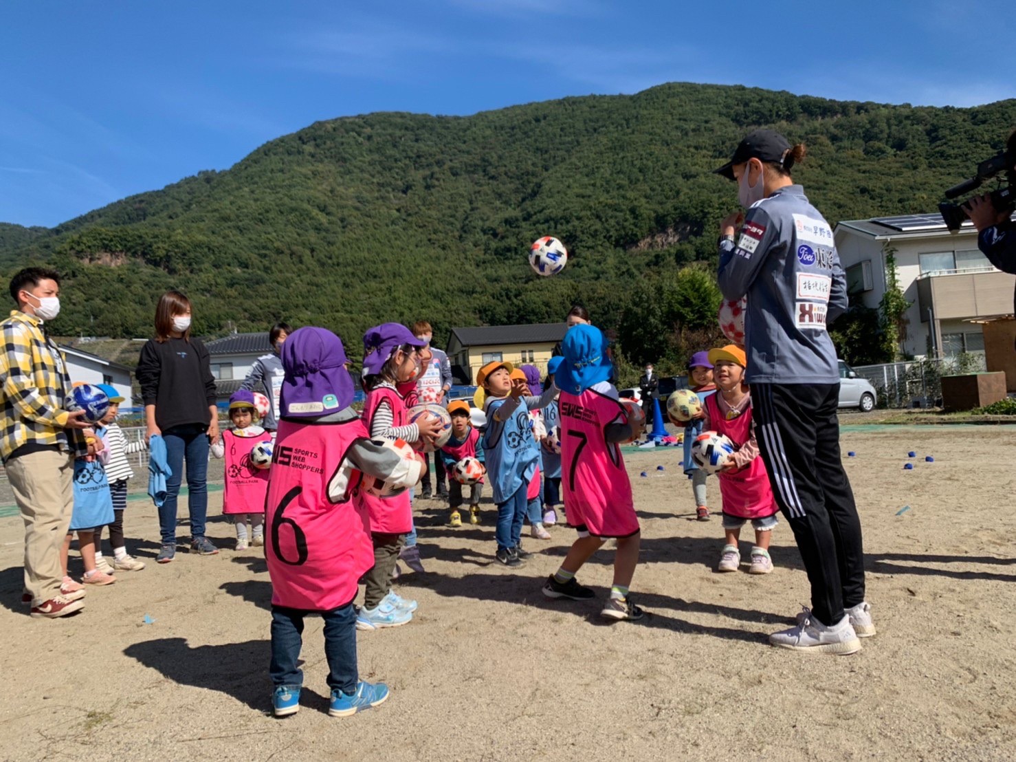 LINE_ALBUM_くだま木もれびの家_211027_1