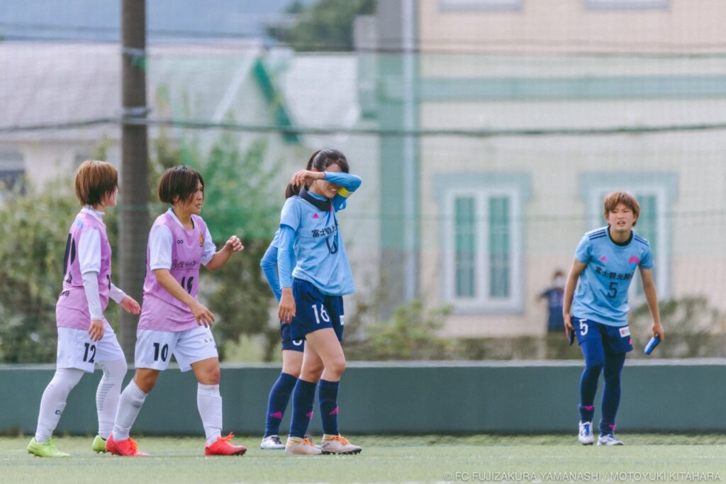 わたし日誌 21年シーズンを振り返る 辻野友実子 16 Fcふじざくら山梨 わたし日誌 21年シーズンを振り返る 辻野友実子 16 Fcふじざくら山梨