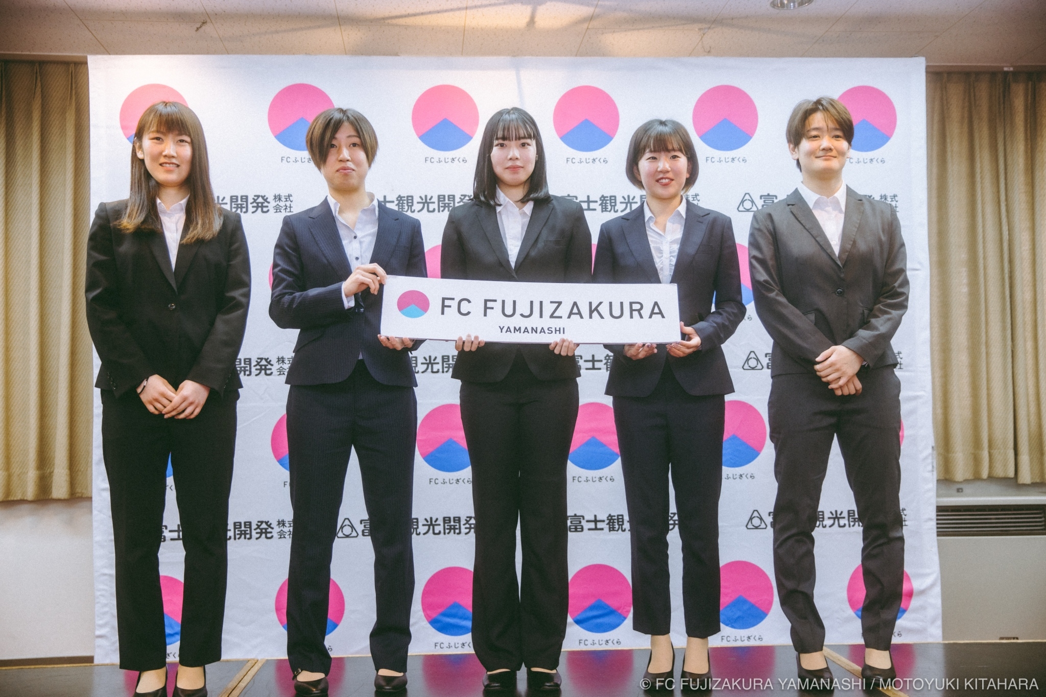 左から脇田・中村・大宮・濵名・出口