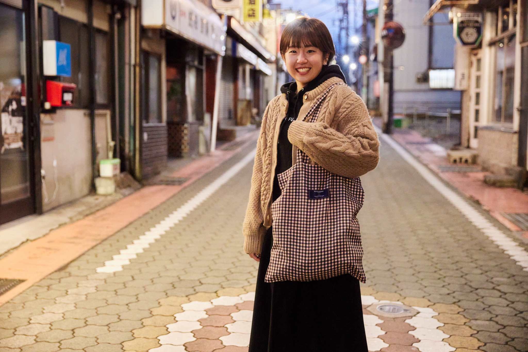 LINE_ALBUM_アパレルフォト（パーカー・バッグ）_221230_1