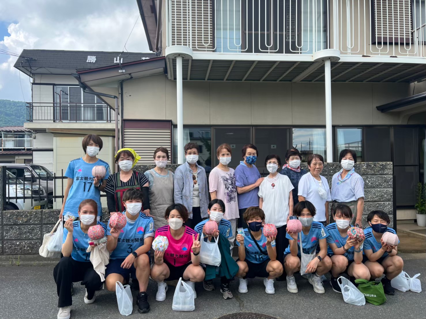 LINE_ALBUM_ホームタウンサンクスDAY_230116