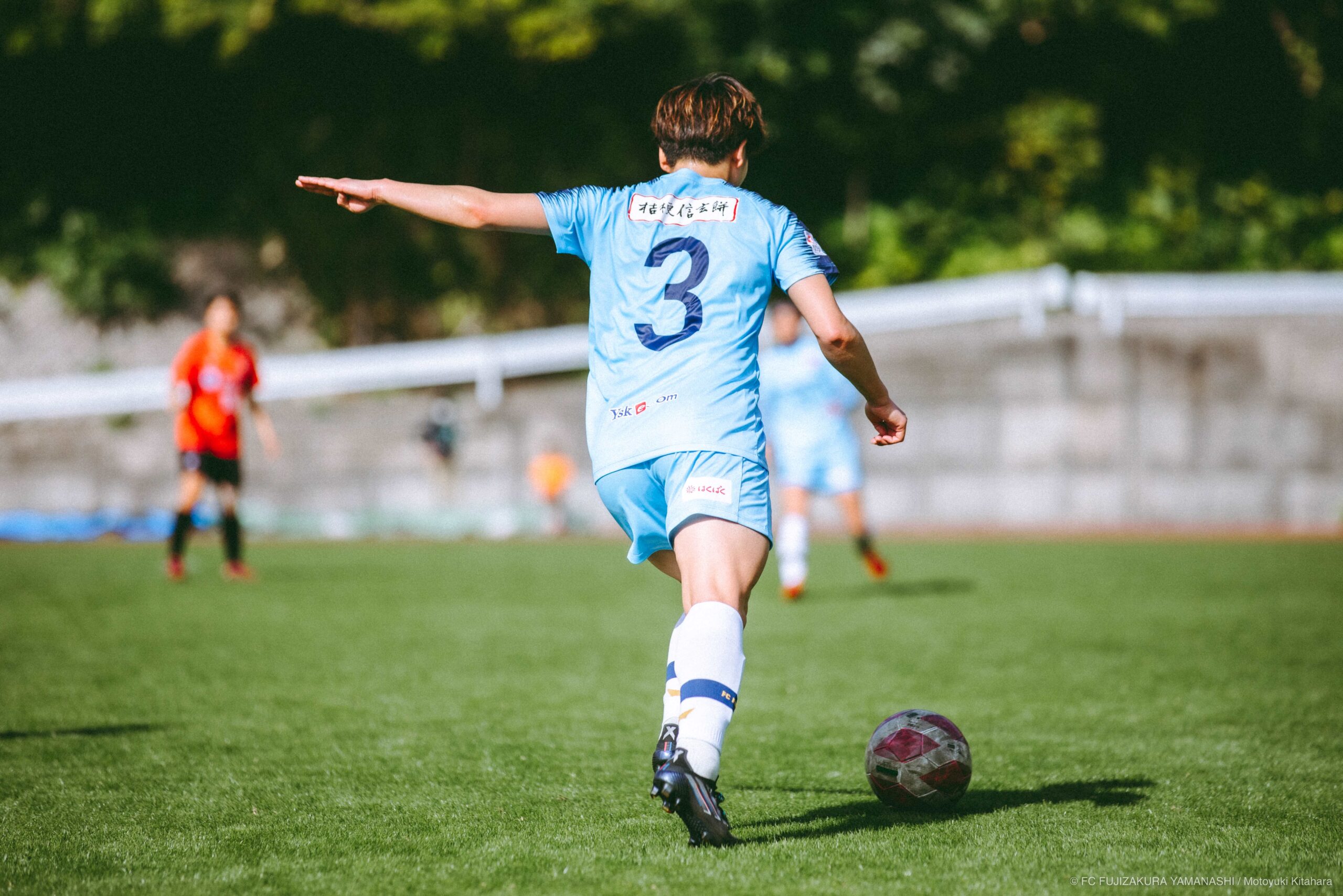 ユニフォーム写真③（試合中）