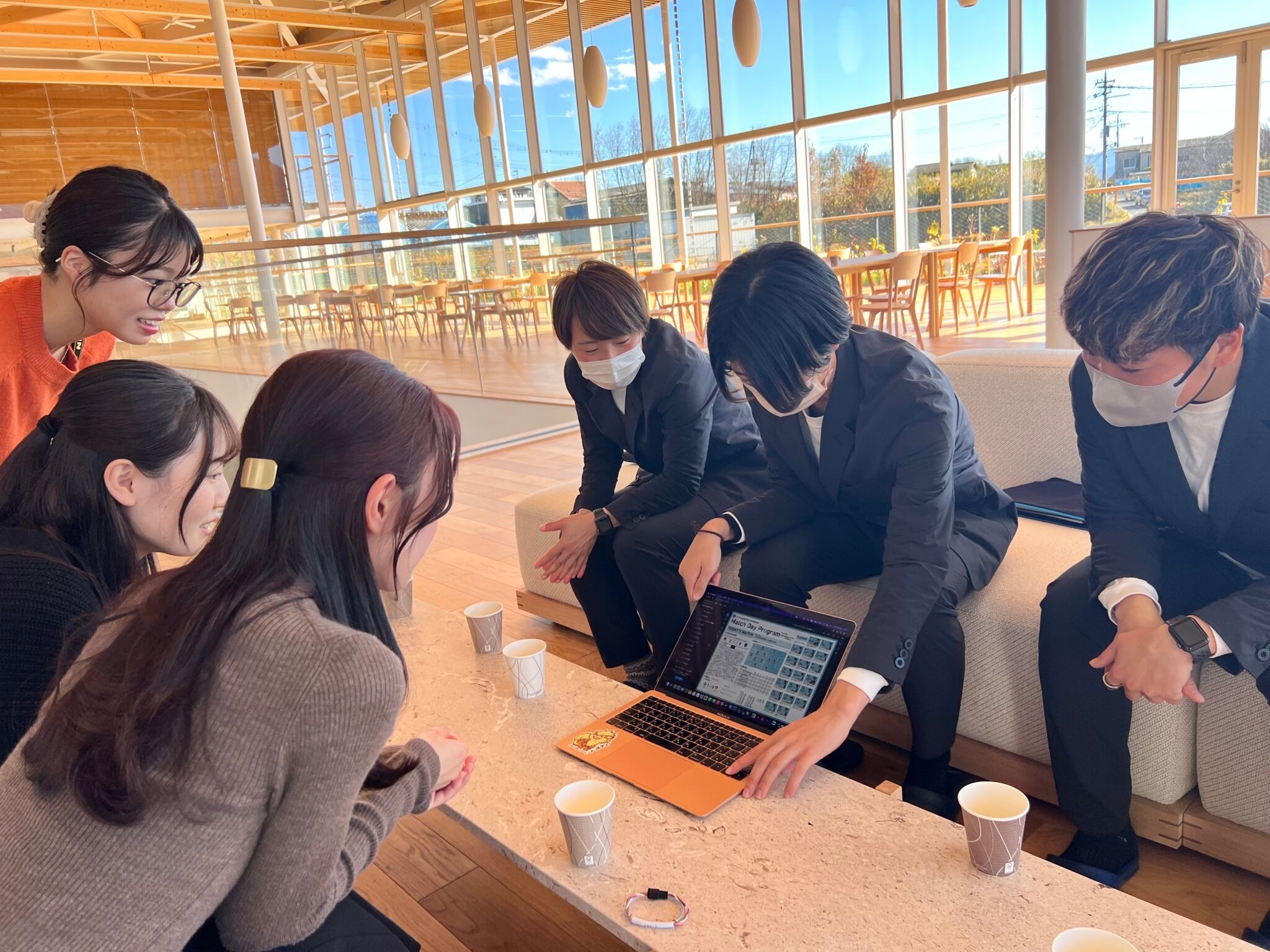 LINE_ALBUM_辻野友実子_240109_2