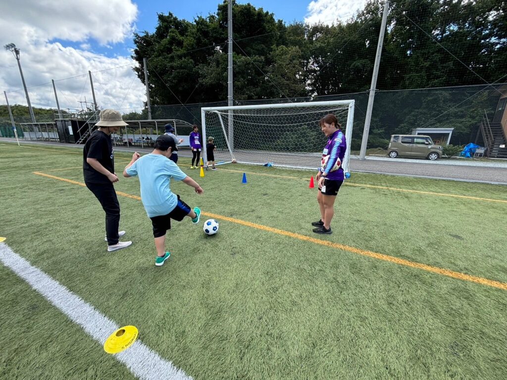 【FCふじざくら山梨と遊ぼう】キッズサポートの皆さんが遊びにきてくれました（2024年9月17日）