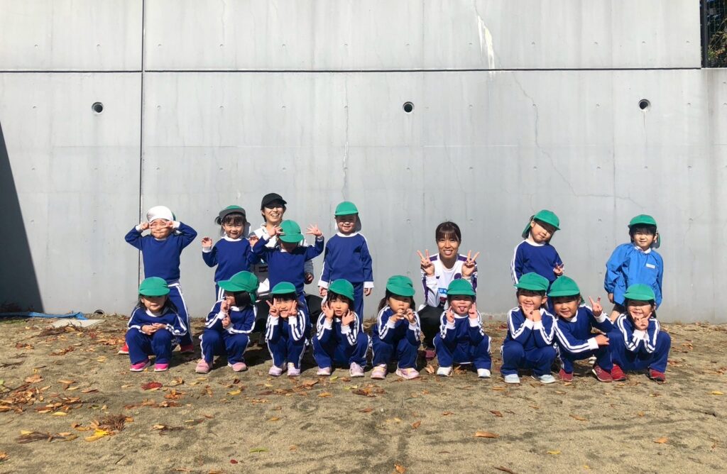 【FCふじざくら山梨と遊ぼう】新倉幼稚園様へご訪問（2025年11月4日）